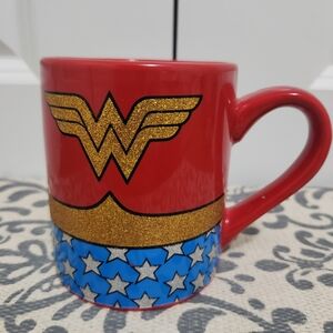 DC Comics Silver Buffalo 14oz Wonder Woman Ceramic Coffee Mug.